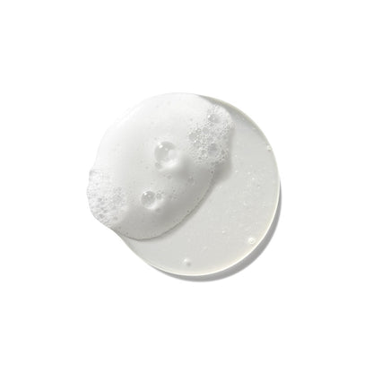 Refreshing and moisturizing cleanser leaving
no tightness, reaching deep into the pores